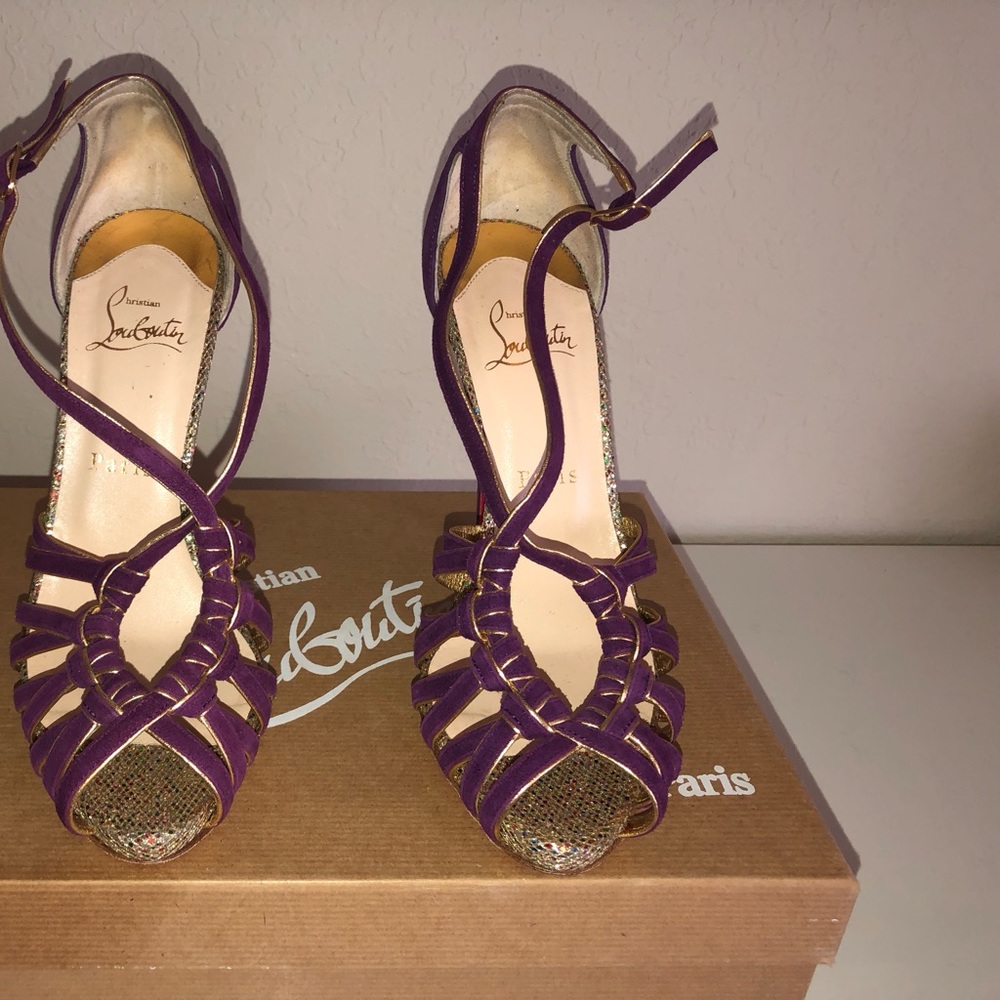 Christian Louboutin 8 mignons 120 Purple Suede size 38       New with Tags
